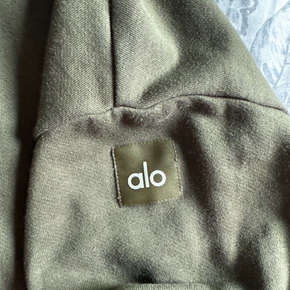Alo yoga swearshirt - Picture 1 of 7